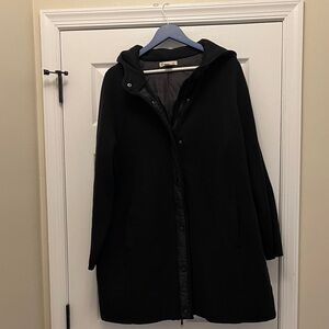 Akini Black Hooded Puffer/Sweater Jacket